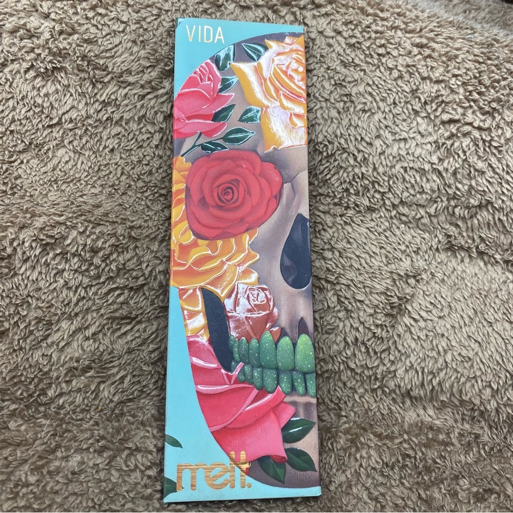 Melt cosmetics vida